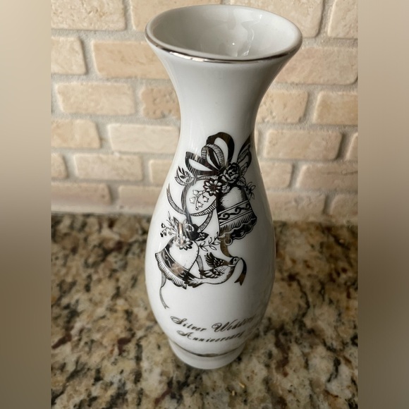 Vintage Lefton China 25th Anniversary Vase - Picture 2 of 7